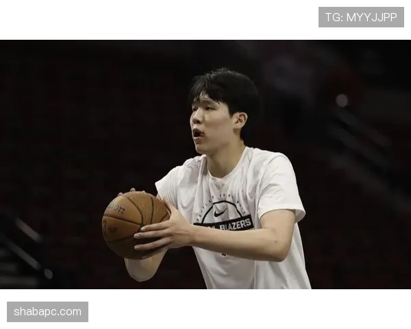 杨瀚森挡拆制造错位压制对手内线，较赛季初效率回升