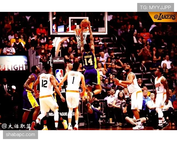 英格拉姆中距离投篮效率提升显著 拉开与同位置对手差距