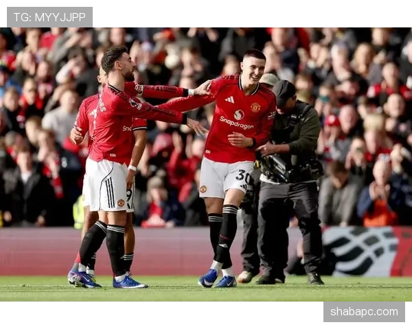 曼联排名回升背后，结构性问题是否仍制约球队长期表现？